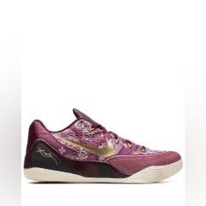 Nike Kobe 9 Silk sneakers mens size‎ 9.5 athleisure fashion shoes maroon casual